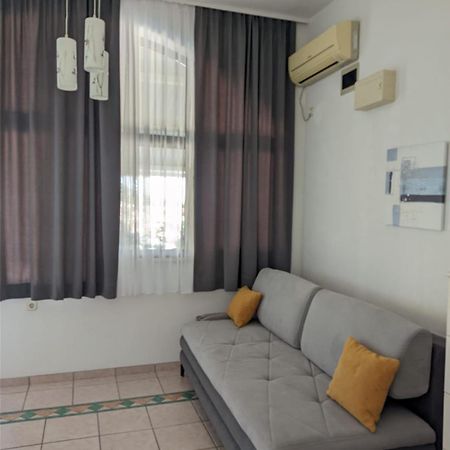 Apartmani 'Saraena' Baška Voda Esterno foto