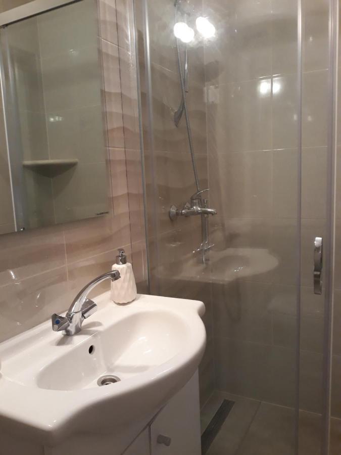 Apartmani 'Saraena' Baška Voda Esterno foto
